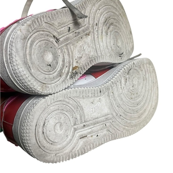 Nike Air Force 1 pink and red Valentine’s Day size 3 - Picture 9 of 13